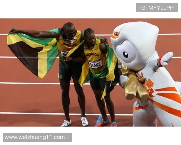 足球明星挑战100米短跑速度极限展现运动员的多才多艺与竞技精神